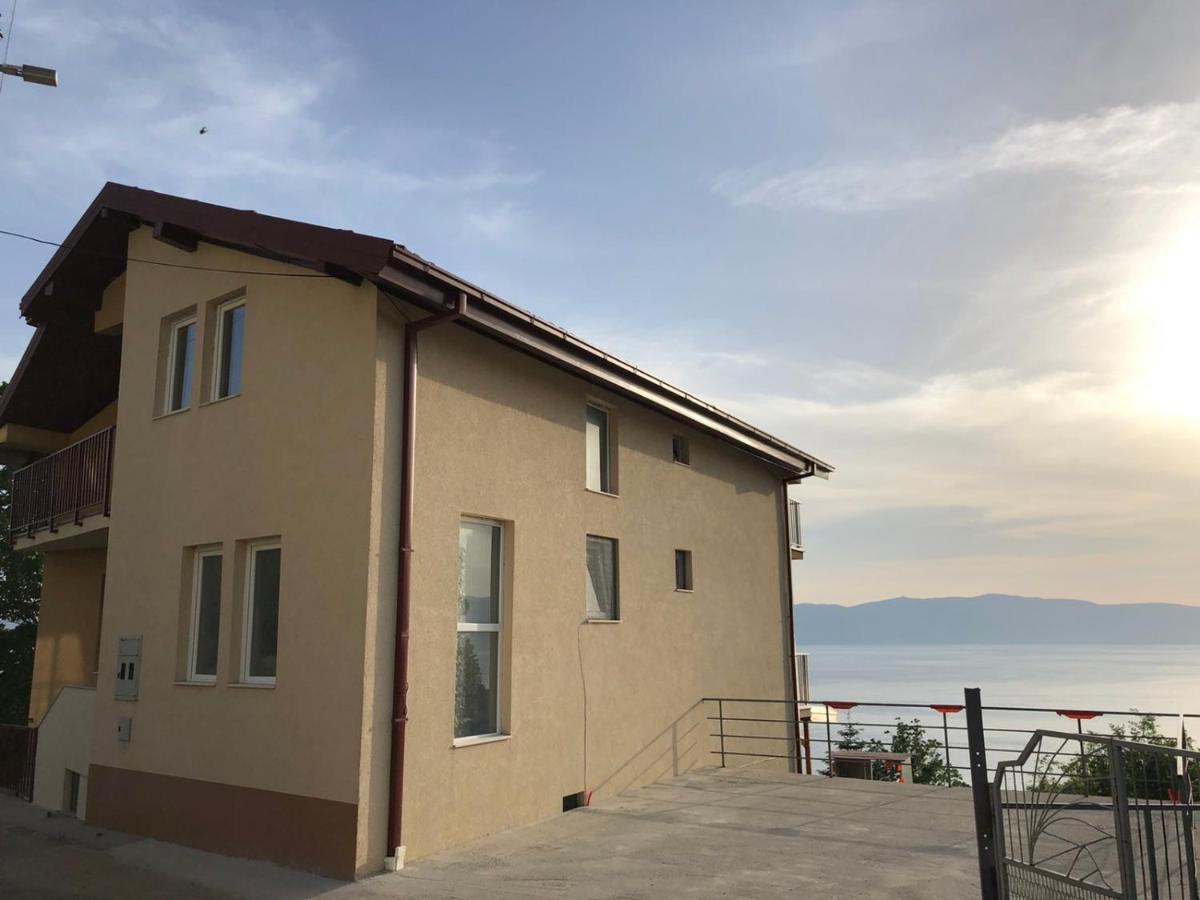 Risteski Guest House Elshani Εξωτερικό φωτογραφία