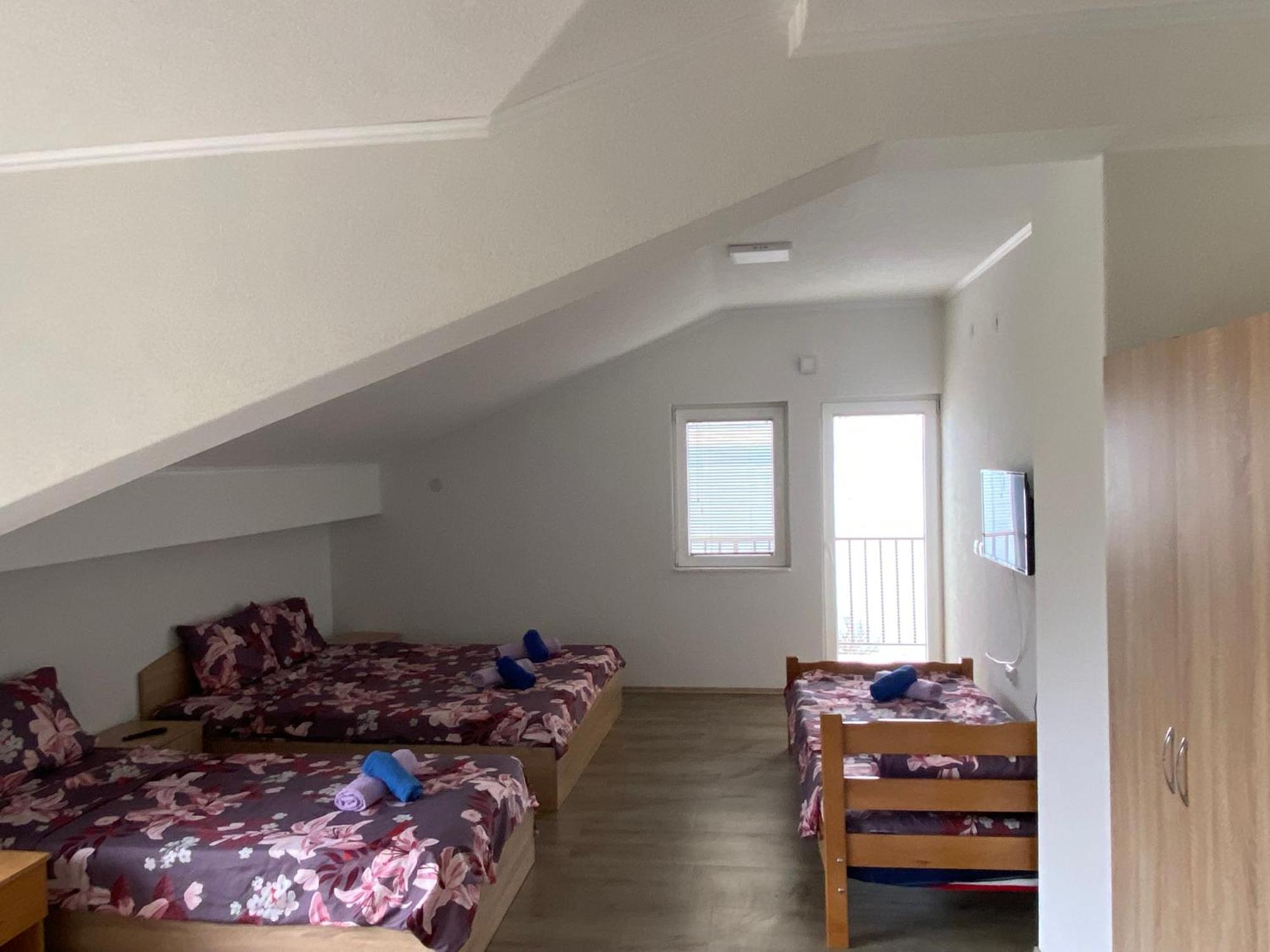 Risteski Guest House Elshani Εξωτερικό φωτογραφία